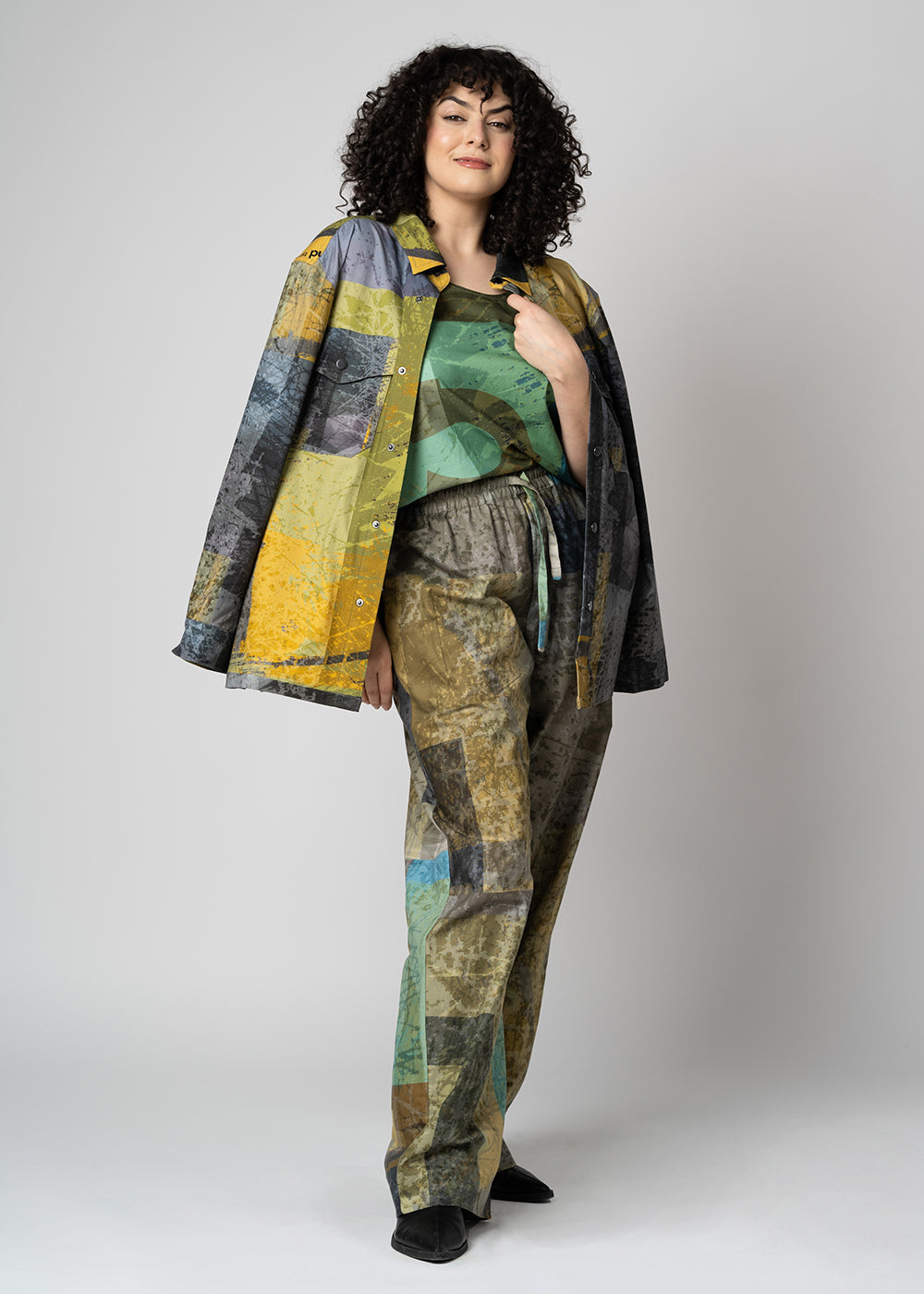 The Boyfriend Jacket | Texture in Green