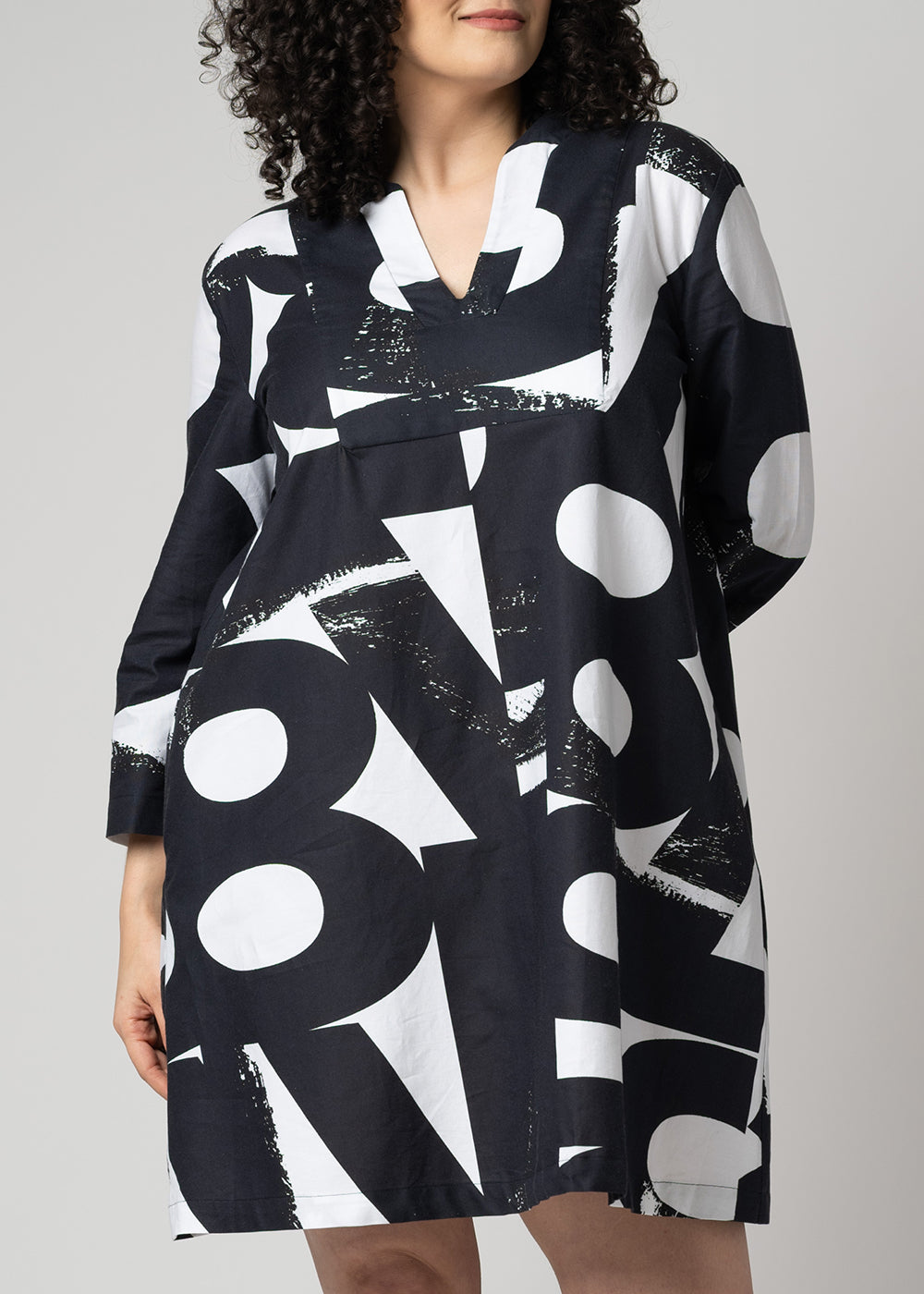 The Versatile Caftan Dress | Black White Numbers
