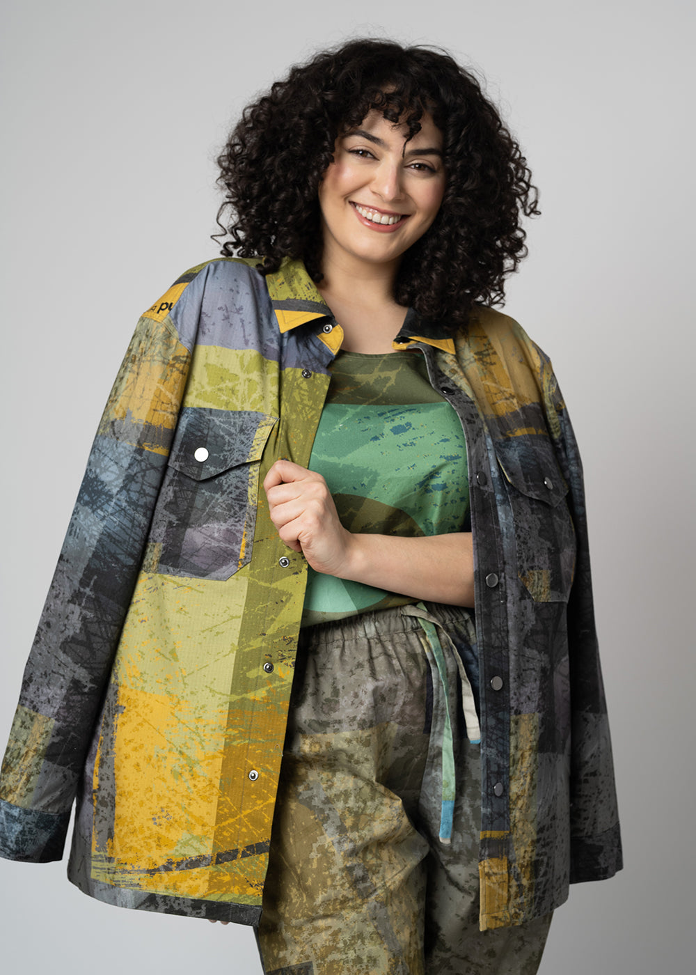 The Boyfriend Jacket | Texture in Green