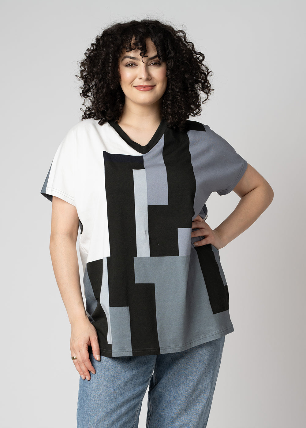 The Roomy Tee | Black White Graphic