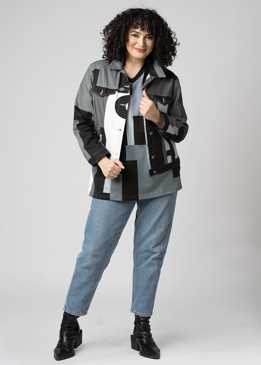 The Perfect Layering Jacket | Black White Graphic