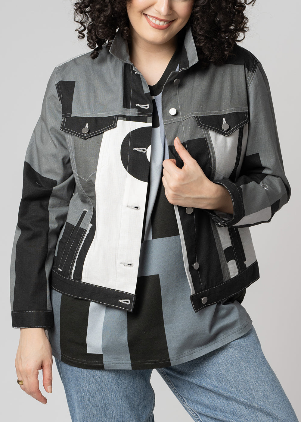 The Perfect Layering Jacket | Black White Graphic